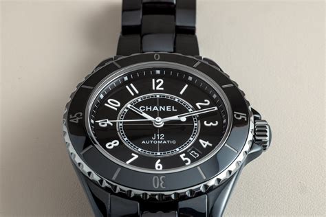 chanel j12 nec.